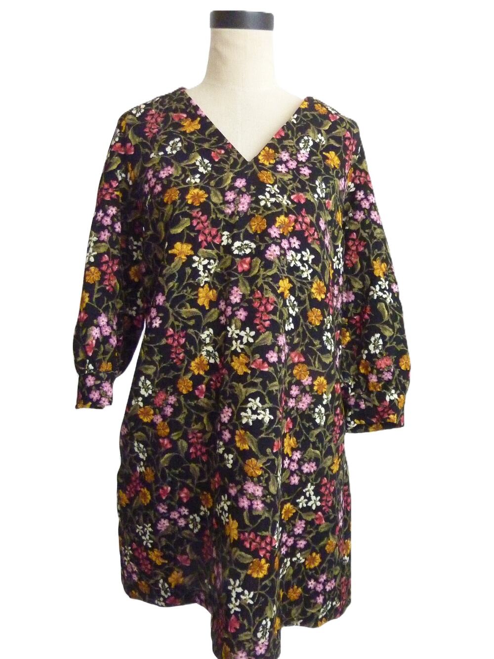 Zara Womens Dress M Black Floral V Neck Shift Boho Cuffed 3/4 Sleeve Above Knee